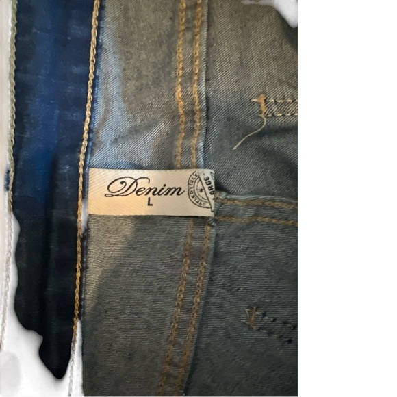 Demin Rhinestone Embellished Jeans / Styled Italy - Picture 4 of 5